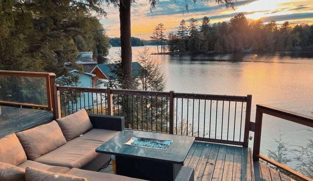 Alpine Lake House - Waterfront + Hot tub