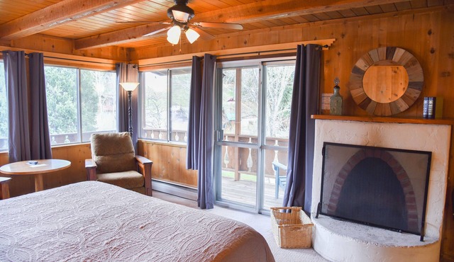 Alpine Lodge