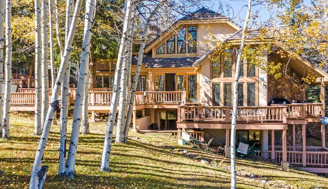 ALPINE MANSION, 9bd + LOFT BR SLEEPS 26 HUGE 8000 sq ft EXCLUSIVE BEAVER CREEK!