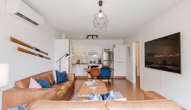 Alpine Mountain View - 24/13-15 Kirwan Close