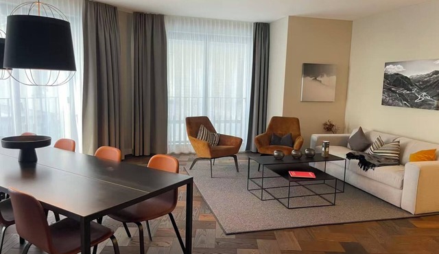 Alpine Serenity Luxury Ski-In Living in Andermatt, 2br apartment