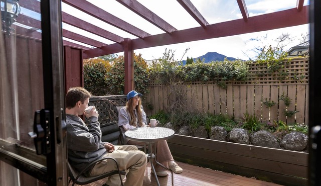 Alpine Springs Motel | Unit 4 - H2521A