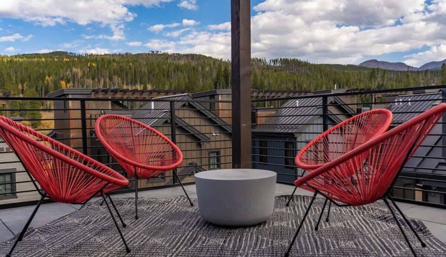 Alpine Views | Hot Tub | Board Games