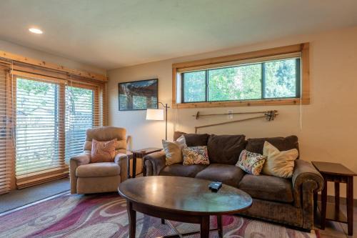 Alpine Villa Condo 1