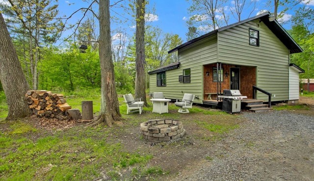 Alpine Village Retreat-ATV Accessible, Pet Friendly!