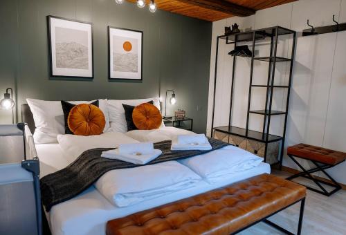 AlpinRetro-Apartment I Stylisch & zentral I See & Berge I Luzern I Zürich I Stoos I Rigi