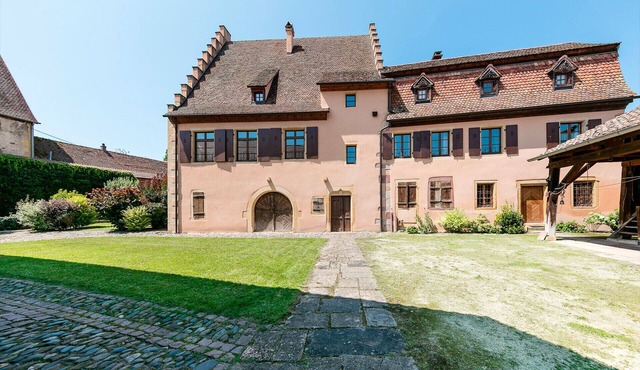 Alsace: 8-persons gite in listed former presbytery