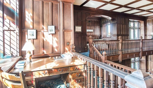 ALSTON HALL, pet friendly, with pool in Battisborough Cross