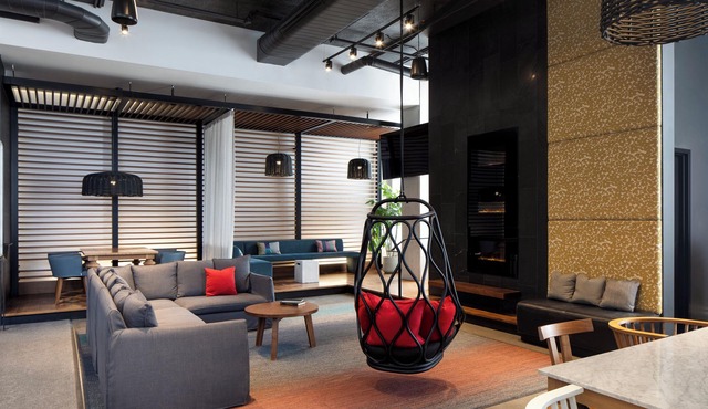 Alt Hotel Toronto Airport