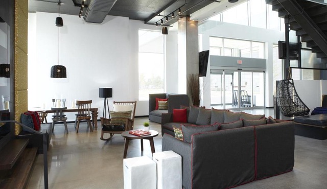 Alt Hotel Toronto Airport