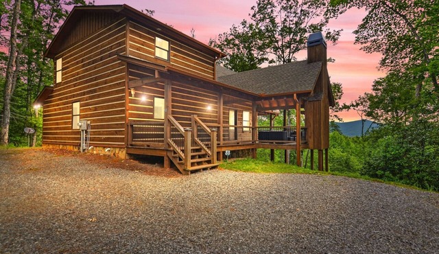 Alta Vista Luxury Blue Ridge Mountain Cabin +views