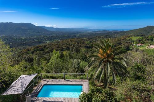 Alta Vista , villa avec piscine privée et vue exceptionnelle près d'Ajaccio