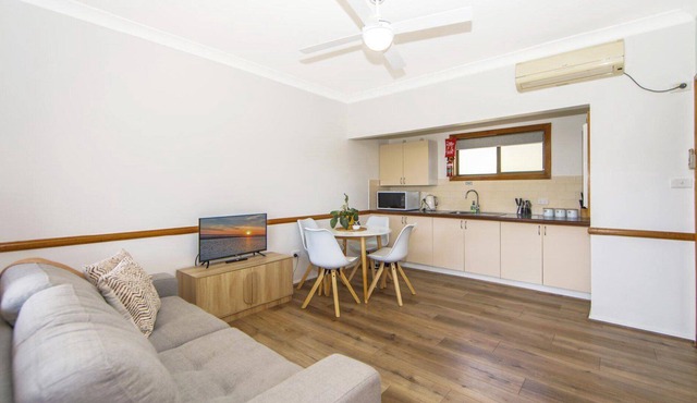 Altamira Blue Gum, TOP NOTCH