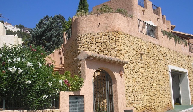 Altea Hills Spanish villa with stunning views on Med Sea-Free Wifi-Shared pools