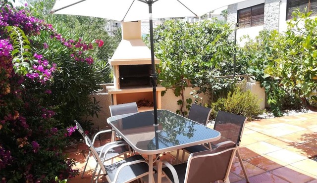 Altea puerto deportivo jardín privado