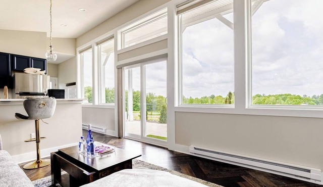 Altmar's Premier Luxury Cabin with Mini Golf