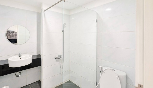 Altuz Apartment Seturan – Private City Studio with Sky Pool Access
