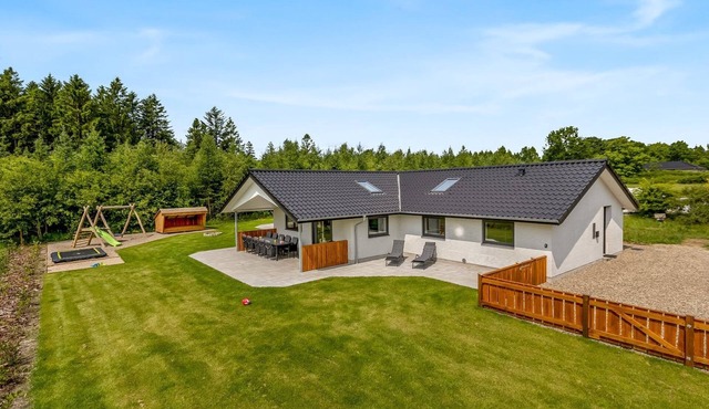 "Alvira" - 30km from the sea by Interhome