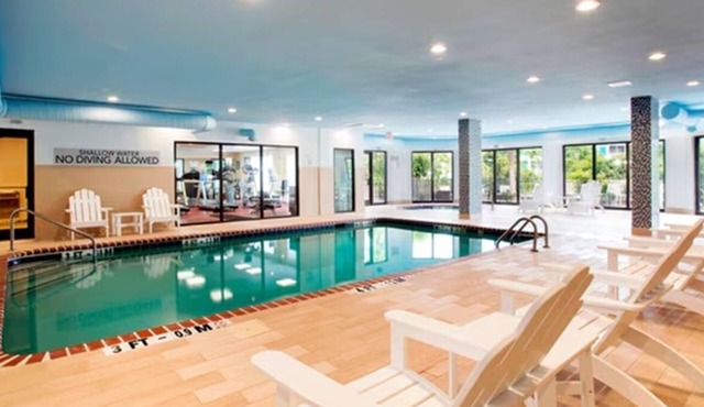 Always a Great Idea To Unwind! Indoor Pool, Free Parking, Pets Are Welcome!