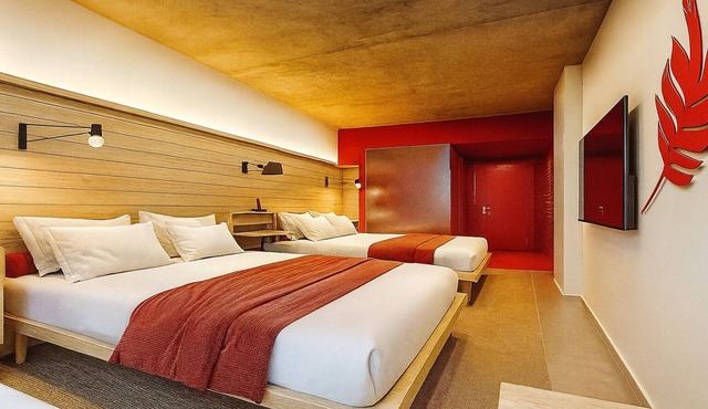 Always a Great Idea To Unwind! 3 Convenient Units, Short Drive to Bronx Zoo