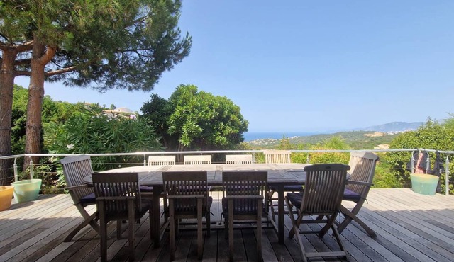 ALZONE Villa 6 bedrooms, sleeps 12, swimming pool, sea and mountain views