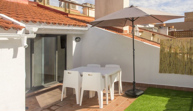 AM First line beach apartment, large terrace