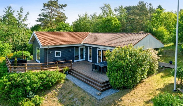 "Amai" - 1.5km from the sea by Interhome