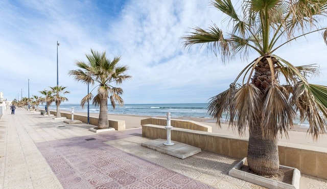 AMANECER (MARENYS) - Fantastic apartment with private terrace, views to the sea and the be