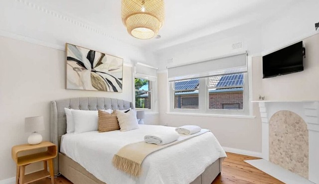 Amarde - Contemporary Heritage Fusion, Fireplace