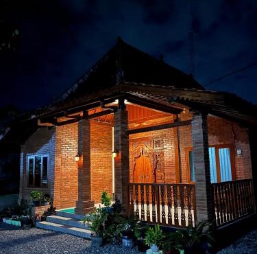Amari Homestay