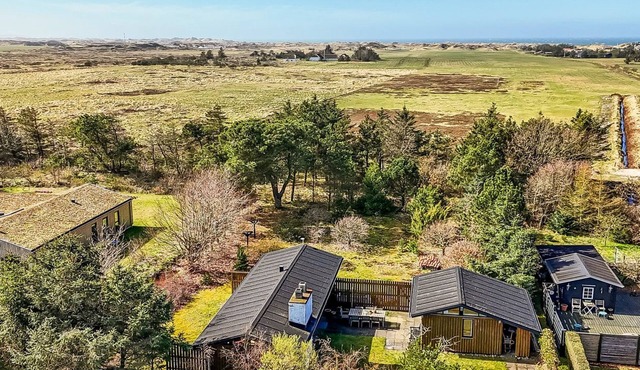 "Amarie" - 1km from the sea by Interhome