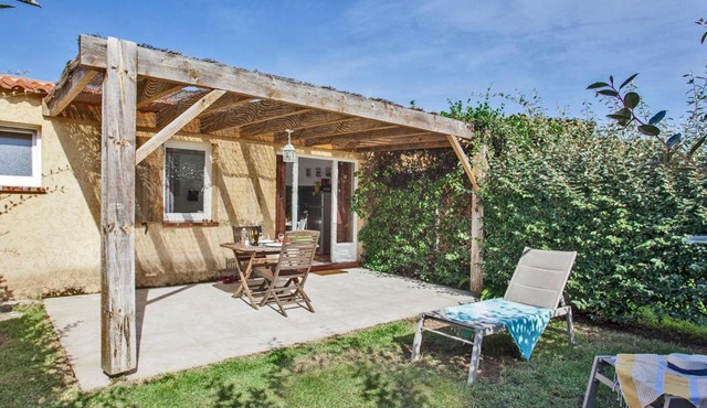 Amarylis à Calvi location 2 pers avec clim jardin piscine et barbecue