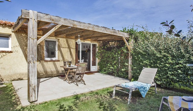 Amarylis à Calvi : location 2 pers. avec clim, jardin, piscine et barbecue