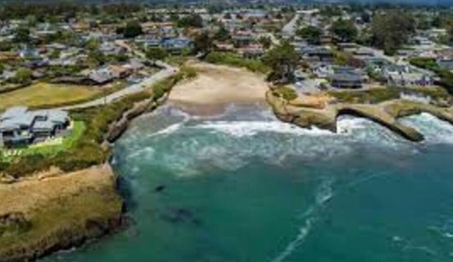 Amazing 1 bdr guest house minutes from the beach