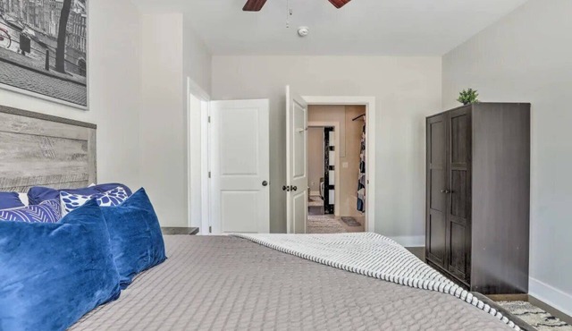 Amazing 1 BR Loft in Little Five Points minutes to Downtown Atlanta