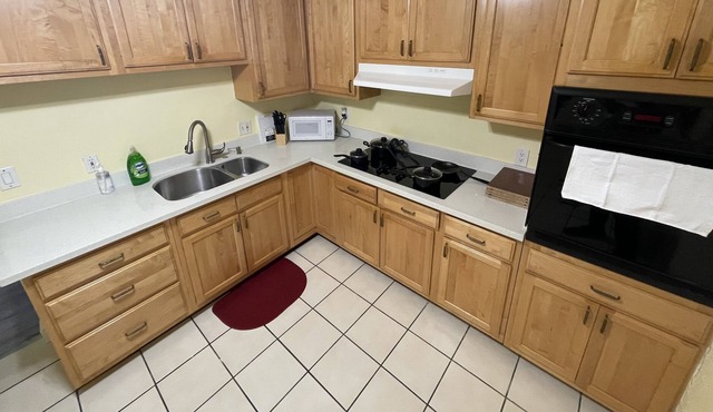 Amazing 2 Bedroom 1 Bathroom Apartment in Hayward Downtown