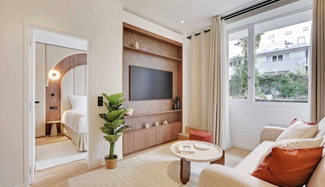 Amazing 2-bedroom apartment with AC in lively Paris