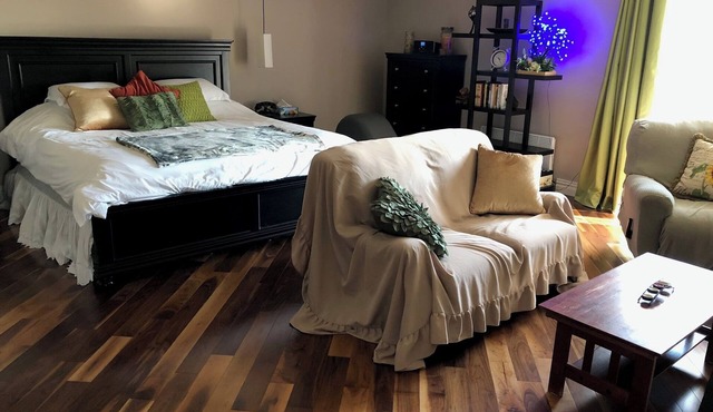 Amazing 2-bedroom bungalow with a SPA in charming Québec