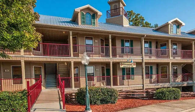 Amazing 2BD/2BA by Blue Ridge Mountains