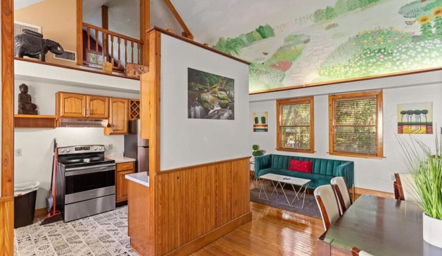 Amazing 2br 2ba with Loft C