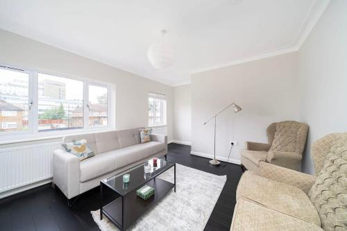 Amazing 2BR Flat Near Tottenham Stadium