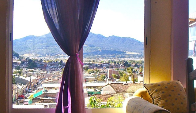 Amazing 3 Bedroom Apartment Fireplace & Best View
