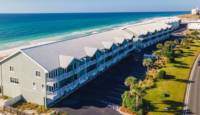 Amazing 3 Bed, 3.5 Bath, Gulf Front townhome at White Sands #425!