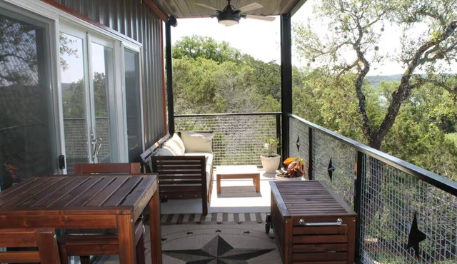 Amazing 3 Bedroom Barndominium on Lake Buchanan