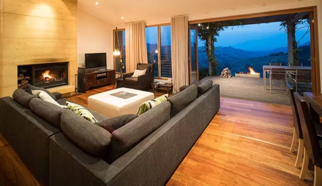 Amazing 3 bedroom house on 5 acres