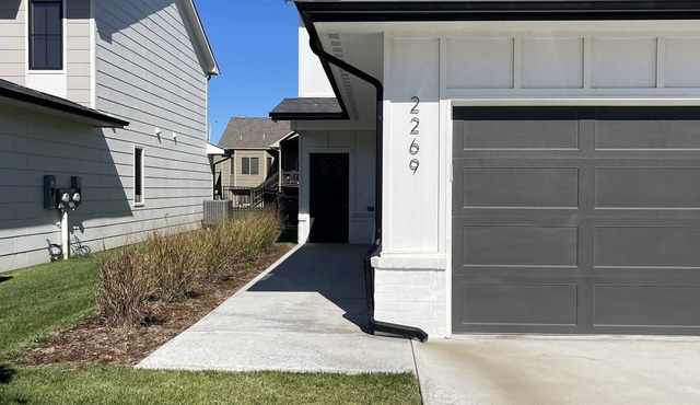 Amazing 3-bedroom townhome with AC in Wichita