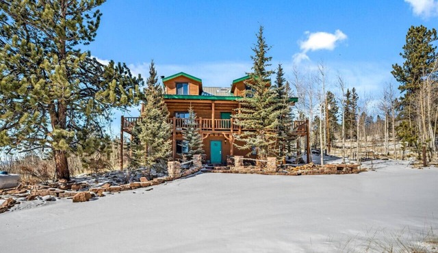 Amazing 3200Sq ft Upgrade Log Cbn GameRoom HotTub