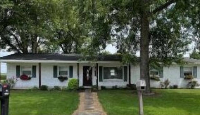 Amazing 4 Bdrm House- Sleeps 10