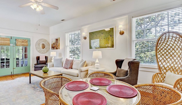Amazing 4 Bedroom Home | Heated Pool Access
