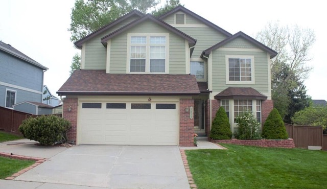 Amazing 4 Bedroom House with nice Backyard